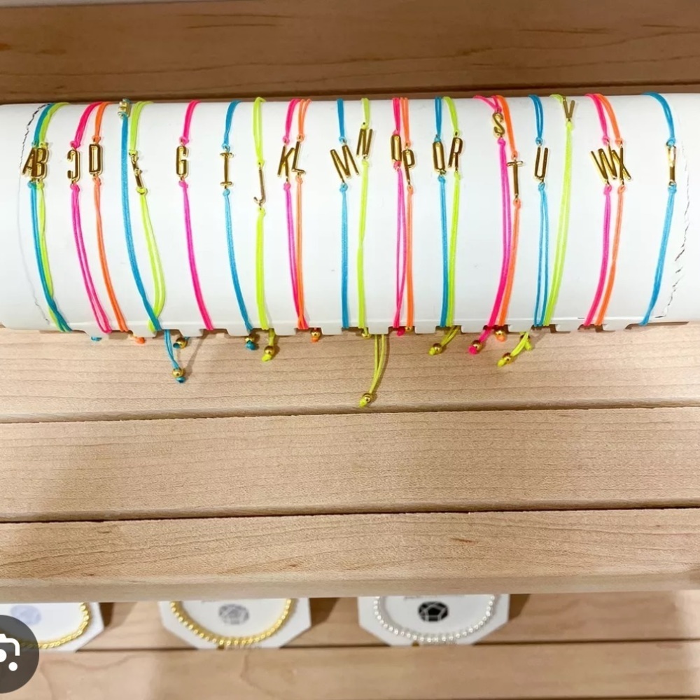 Gorjana alphabet prism bracelet neon yellow adjustable string 18k gold plated F - Picture 2 of 2